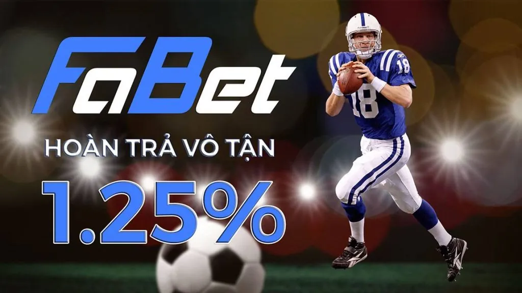Dealer xinh đẹp đang chia bài tại sảnh Live Casino shbet88 chính thức